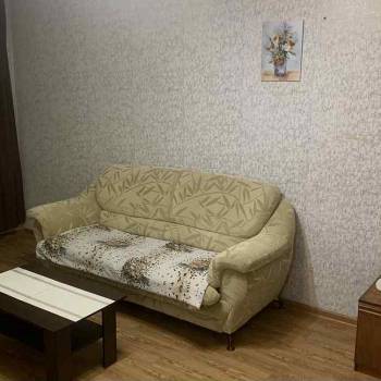 Сдается 1-комнатная квартира, 42 м²