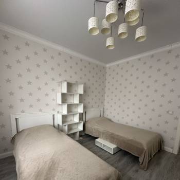Сдается Многокомнатная квартира, 77 м²
