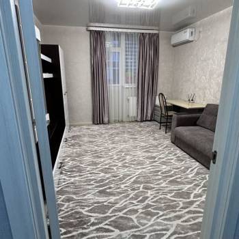 Сдается 1-комнатная квартира, 43 м²