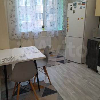 Сдается 1-комнатная квартира, 32 м²