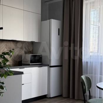 Сдается 1-комнатная квартира, 37 м²