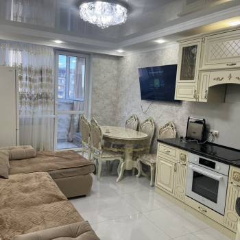 Сдается 2-х комнатная квартира, 65 м²