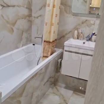 Сдается 2-х комнатная квартира, 65 м²
