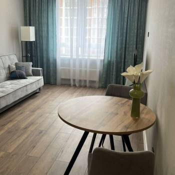 Сдается 1-комнатная квартира, 39 м²