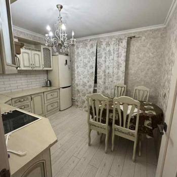 Сдается 2-х комнатная квартира, 62 м²