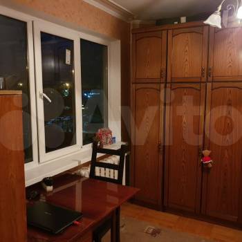 Продается Многокомнатная квартира, 63 м²