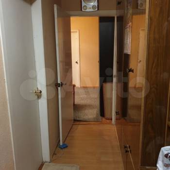 Продается Многокомнатная квартира, 63 м²