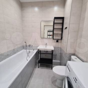 Продается 1-комнатная квартира, 35 м²