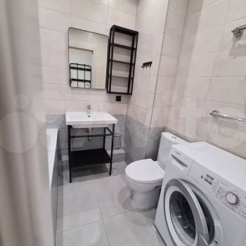 Продается 1-комнатная квартира, 35 м²