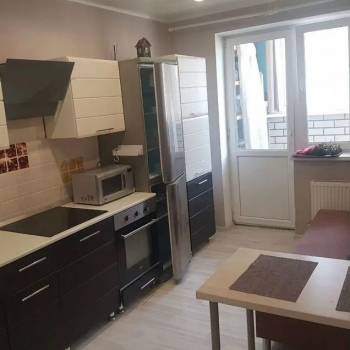 Сдается 1-комнатная квартира, 42 м²