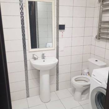Сдается 1-комнатная квартира, 42 м²
