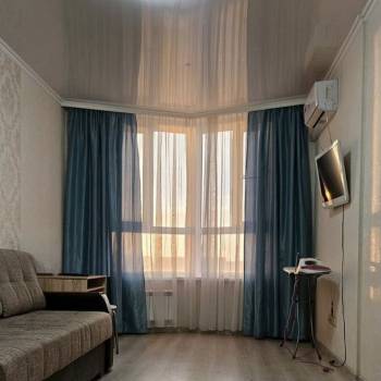 Сдается 1-комнатная квартира, 37 м²