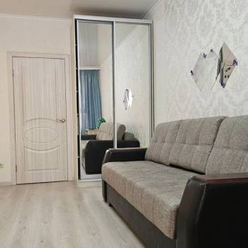 Сдается 1-комнатная квартира, 37 м²