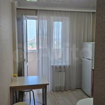 Сдается 1-комнатная квартира, 37 м²