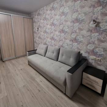 Сдается 1-комнатная квартира, 42 м²