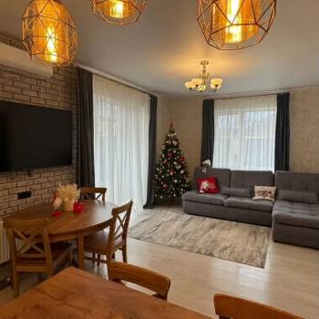 Продается Дом, 200 м²