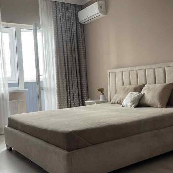 Сдается 1-комнатная квартира, 56 м²