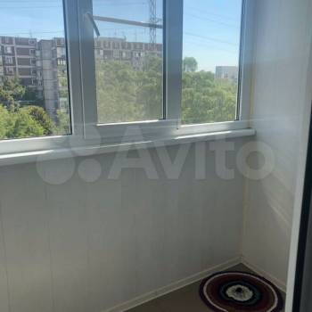 Сдается 1-комнатная квартира, 42 м²