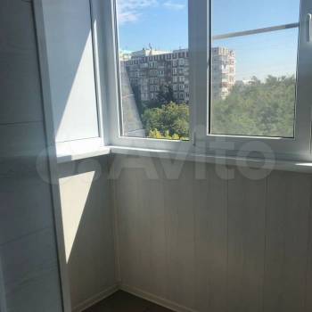 Сдается 1-комнатная квартира, 42 м²
