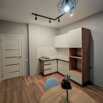 Продается 1-комнатная квартира, 42,5 м²