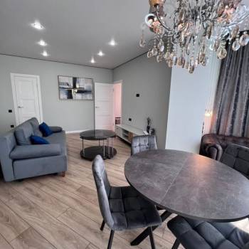 Сдается 2-х комнатная квартира, 85 м²