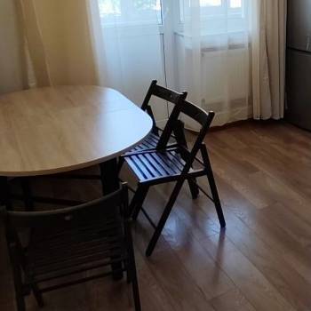 Сдается 1-комнатная квартира, 38 м²
