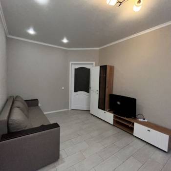 Сдается 1-комнатная квартира, 38 м²