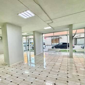 Сдается Торговое помещение, 116 м²