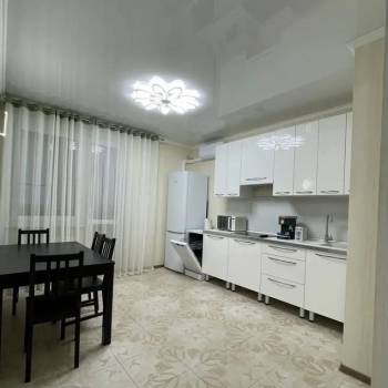 Сдается 1-комнатная квартира, 51 м²
