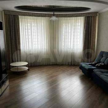 Сдается 2-х комнатная квартира, 80 м²