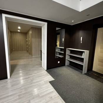 Продается Офис, 132 м²