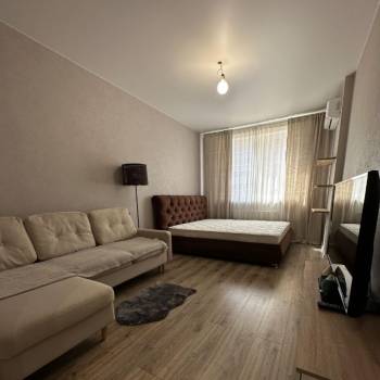 Сдается 1-комнатная квартира, 35 м²