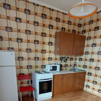 Сдается 1-комнатная квартира, 42 м²