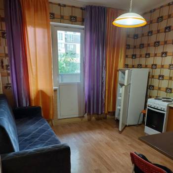 Сдается 1-комнатная квартира, 42 м²