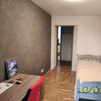 Продается 3-х комнатная квартира, 57 м²