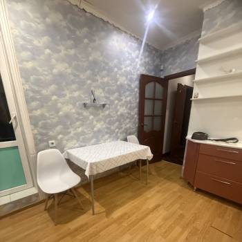 Сдается 1-комнатная квартира, 40 м²