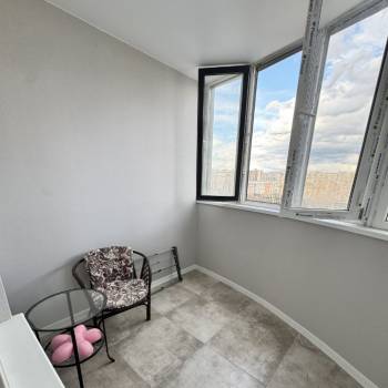 Сдается 1-комнатная квартира, 42 м²