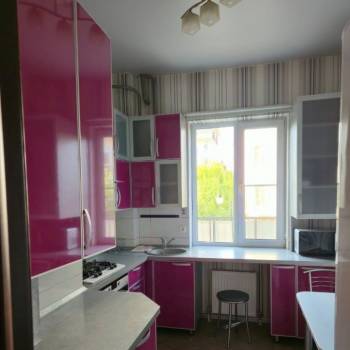 Сдается 1-комнатная квартира, 43 м²