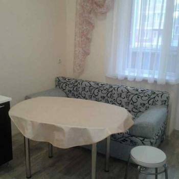 Сдается 1-комнатная квартира, 43 м²