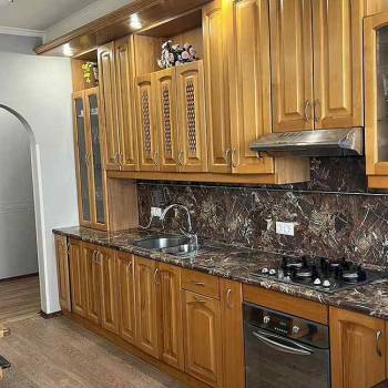 Сдается 2-х комнатная квартира, 80 м²