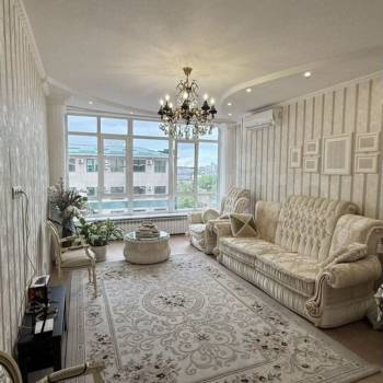 Сдается 2-х комнатная квартира, 85 м²