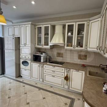 Сдается 2-х комнатная квартира, 85 м²