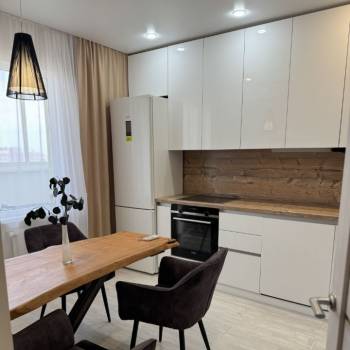 Продается 1-комнатная квартира, 35 м²