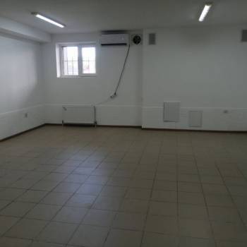 Сдается Нежилое помещение, 100 м²