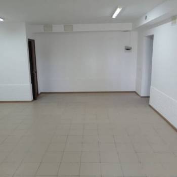 Сдается Нежилое помещение, 100 м²