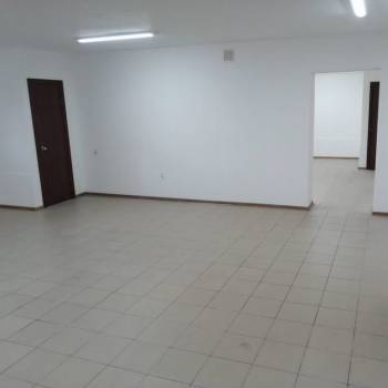 Сдается Нежилое помещение, 100 м²