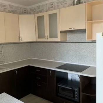 Продается 1-комнатная квартира, 42 м²