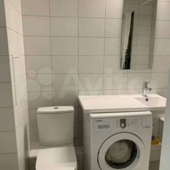 Продается 1-комнатная квартира, 42 м²
