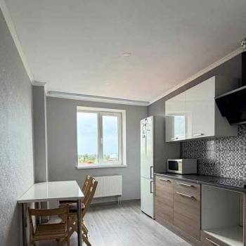 Сдается 1-комнатная квартира, 45 м²