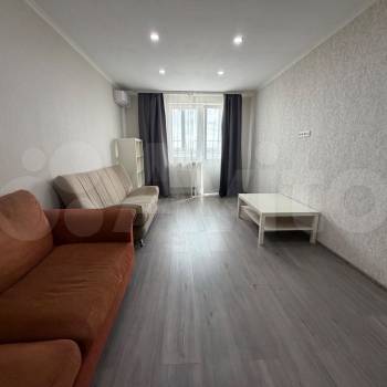 Сдается 1-комнатная квартира, 45 м²